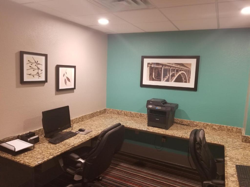 Room image 5